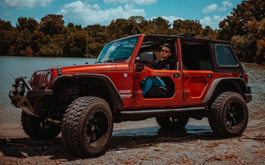 Jeep Wrangler Unlimited Sport for Michael Ray by Bestop '2019